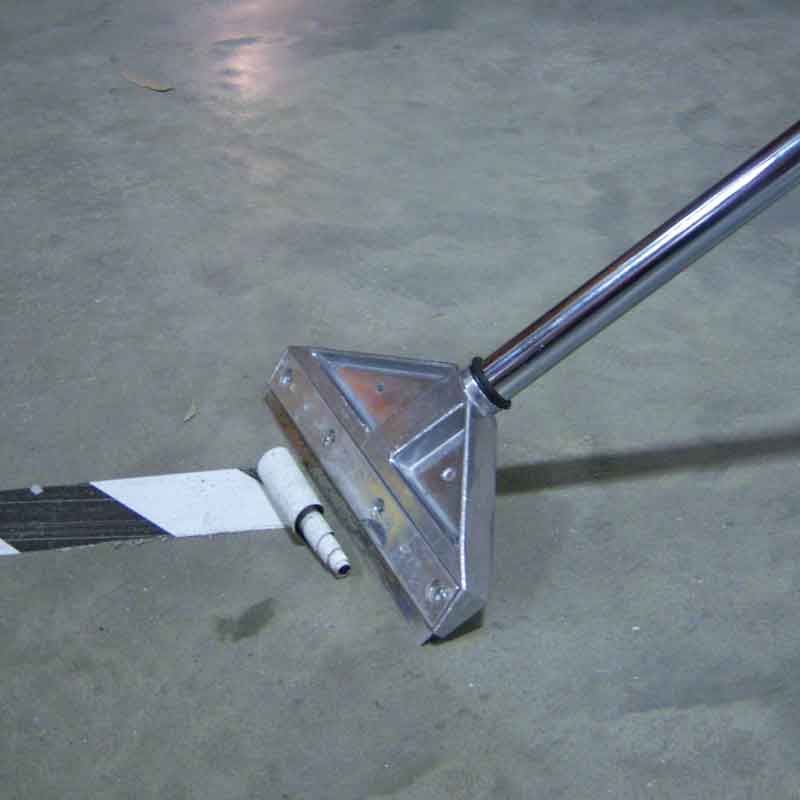 cm53uujbj0oqs01kl7celcqji_Floor-Scraper.jpg