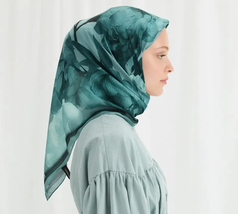 cmlildrn902jo01gn6apjg2st_lotus-desen-soft-esarp-turkuaz-lotus-desen-soft-esarp-camellia-scarfs-5249-11-O.webp