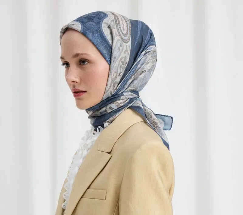 cmlilgyks02k701gnaip2dot6_vela-desen-soft-esarp-indigo-vela-desen-soft-esarp-camellia-scarfs-4638-10-O.webp