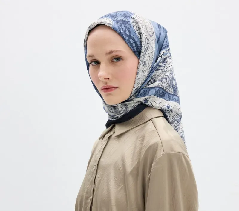 cmlilhnk402ka01gnhfug2ib0_vela-desen-soft-esarp-lacivert-vela-desen-soft-esarp-camellia-scarfs-4646-10-O.webp